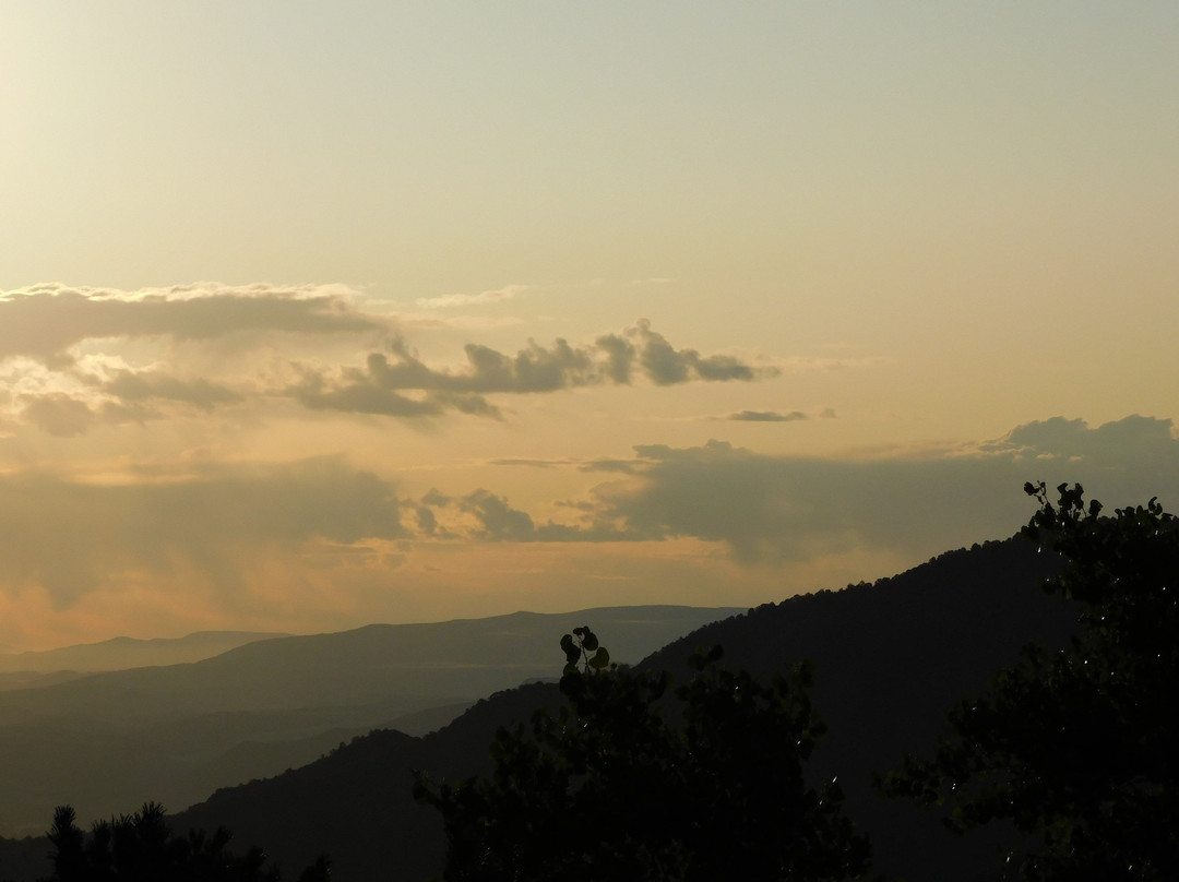 Tahoe House Hotel主图