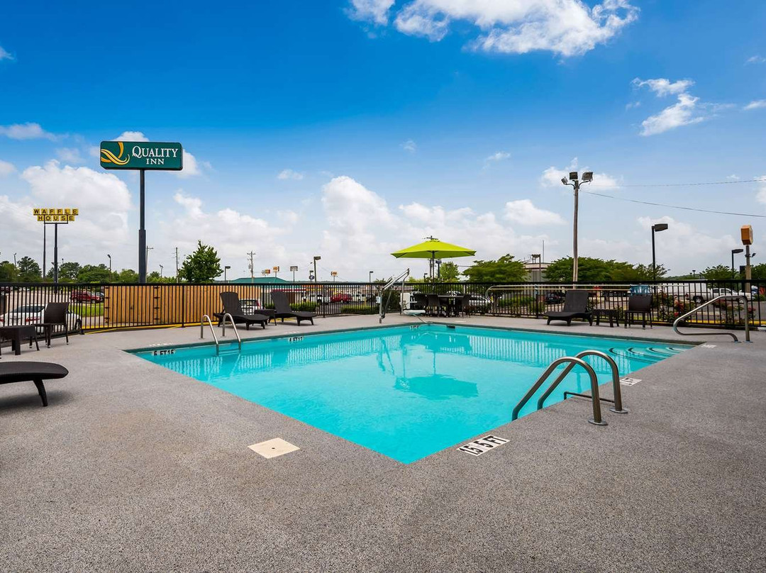 Quality Inn Cullman I-65 Exit 310主图