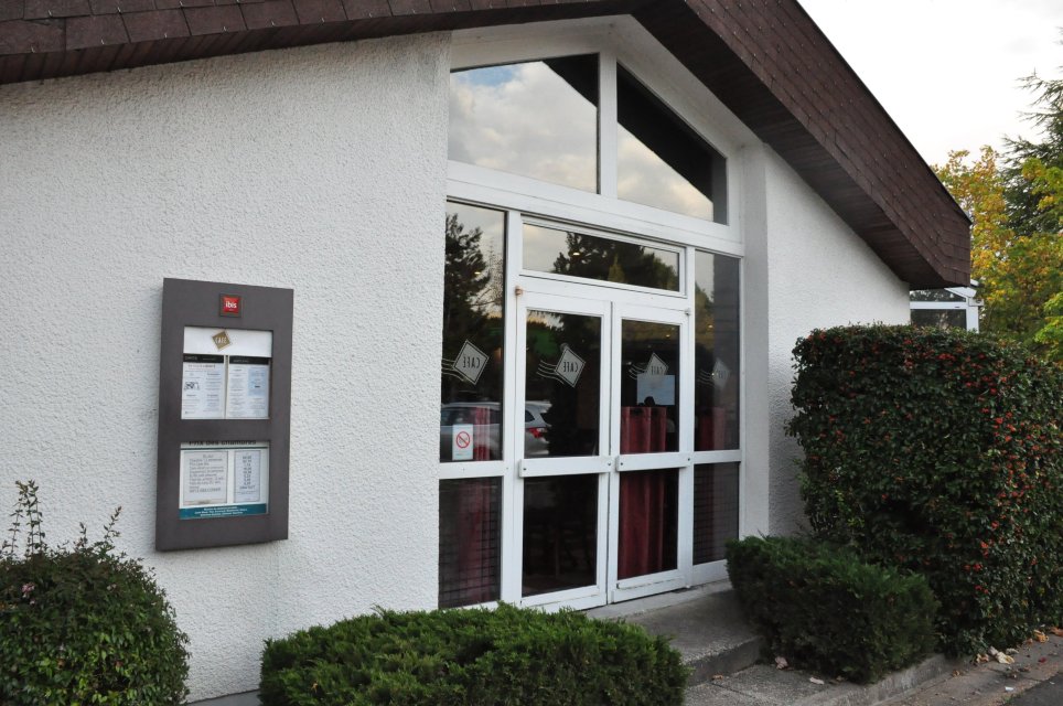 宜必思沙特尔西卢斯酒店-浴室