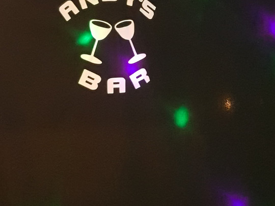 Andy's Bar-阿尔库迪亚港必去景点