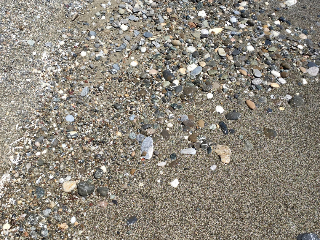 Faros Beach景点图片