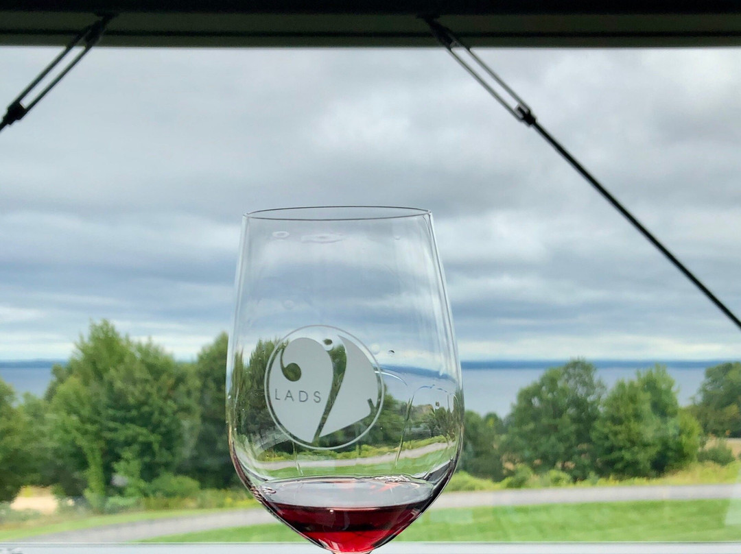 2 Lads Winery-特拉弗斯城必去景点