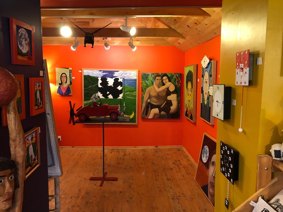 Gallery La Bella Mona Lisa-Cheticamp必去景点