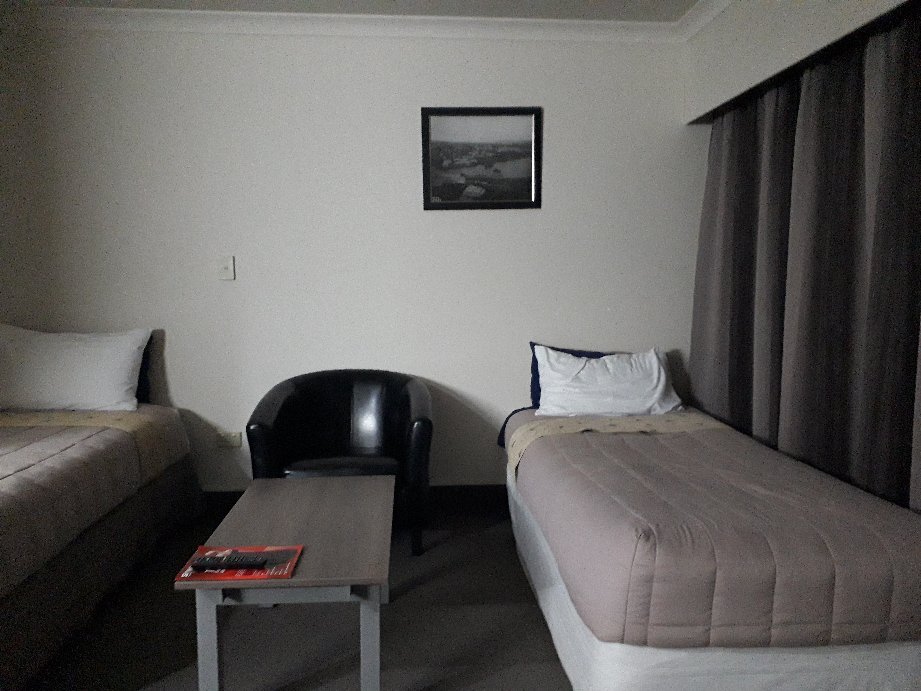 Senator Motor Inn-官方