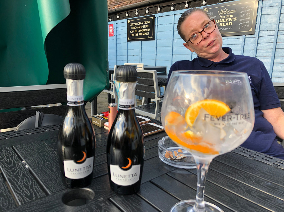 The Queen's Head-Pinner必去景点