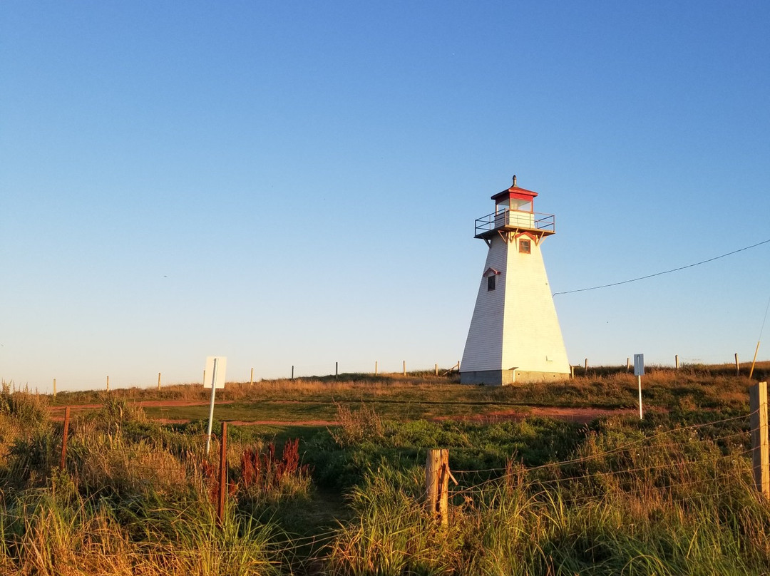 Cape Tryon Lighthouse景点图片