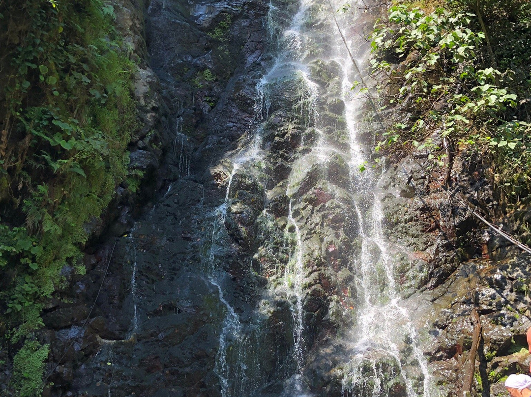 Mirveti Waterfall景点图片
