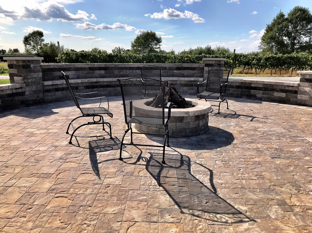 Cold  Country Vines & Wines-Kewaunee必去景点