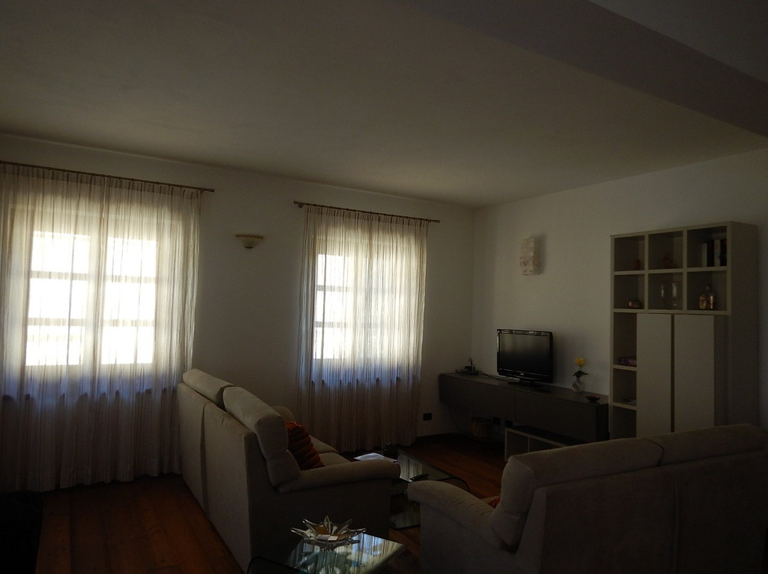 La Civetta Bianca主图