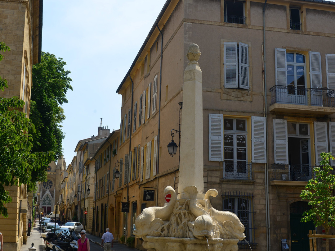 Fontaine des Quatre-Dauphins景点图片