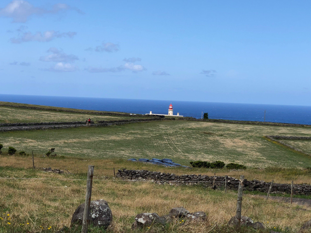 Lighthouse of Ponta do Albernaz景点图片