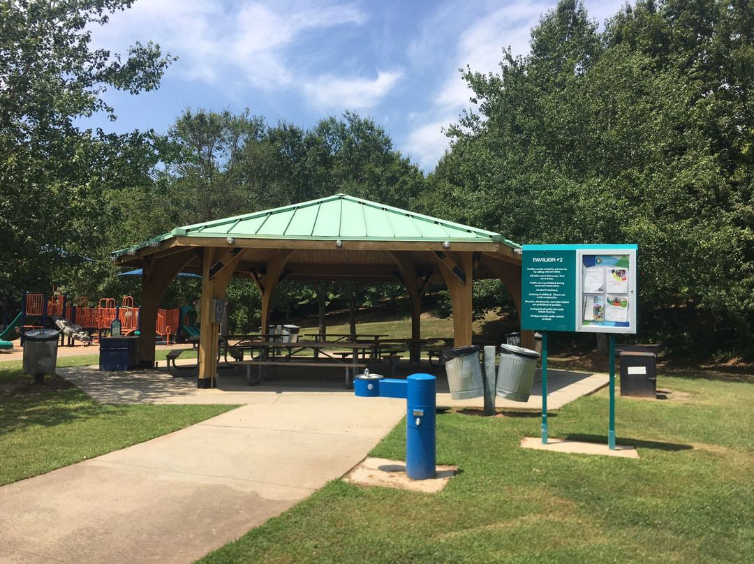 Bogan Park Aquatic Center-比福德必去景点