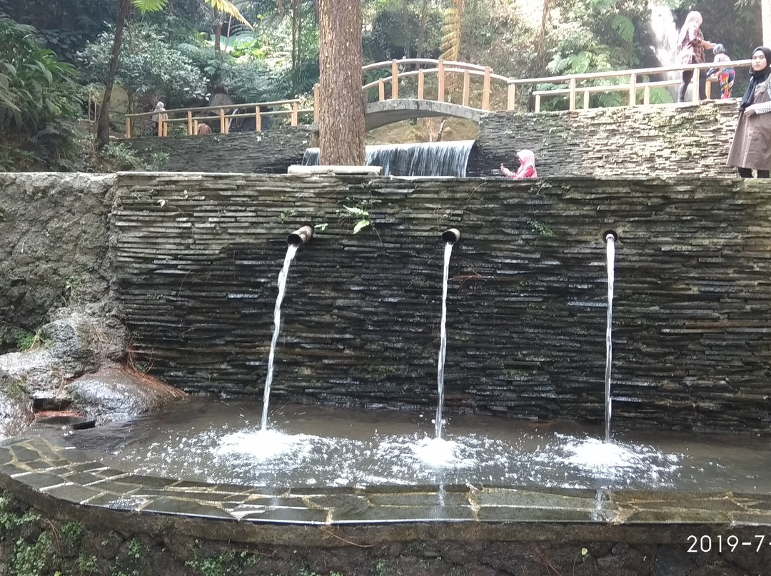 Cipeuteuy Waterfall-Majalengka必去景点