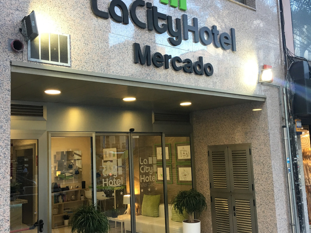 Hotel la City Mercado主图