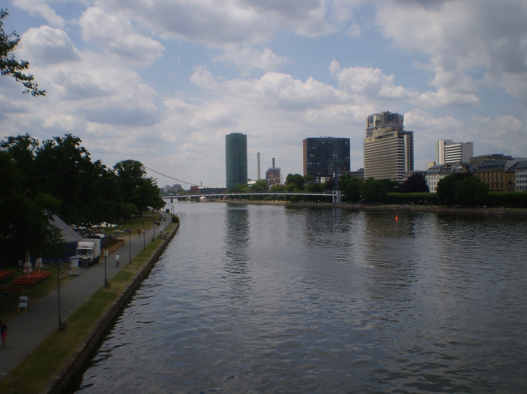 Westhafen Tower-法兰克福必去景点
