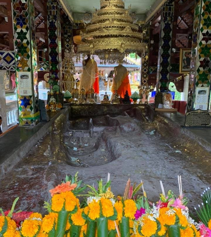 Wat Phra Phuttabat Si Roi-夜林必去景点