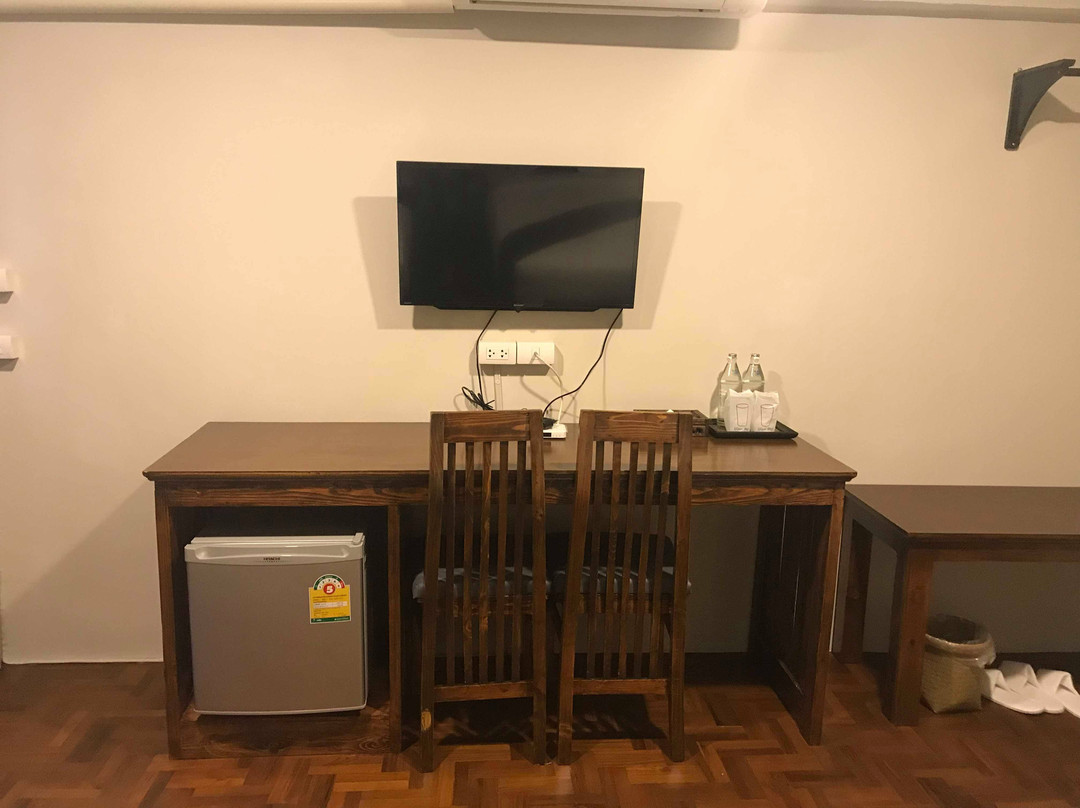 Room 16主图