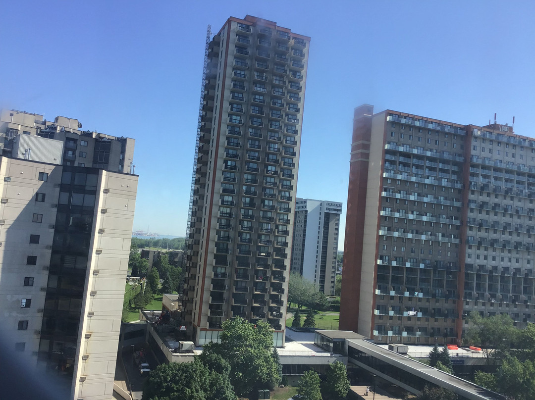 蒙特利尔桑德曼酒店 - 隆格伊主图