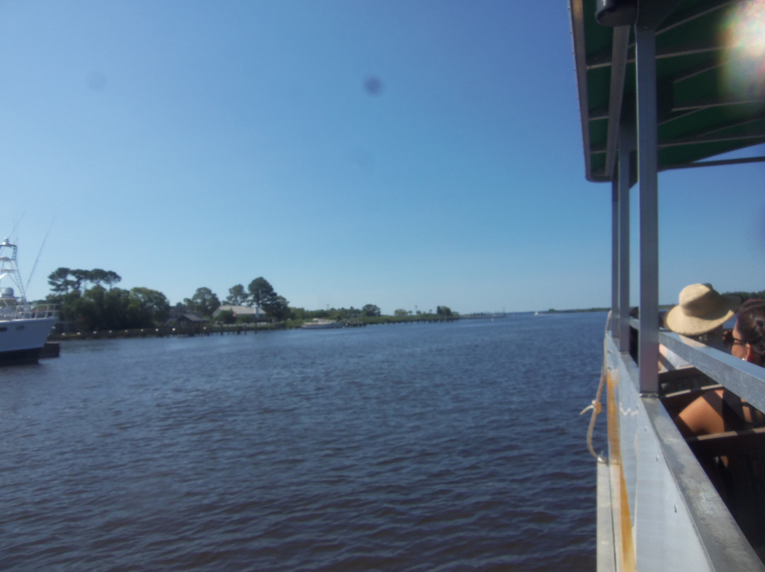 Island Picnic Cruise景点图片