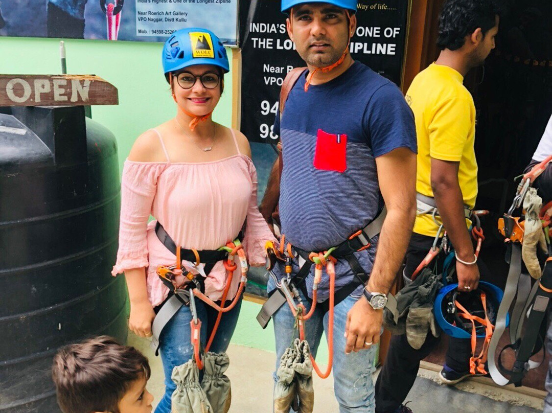 World Outdoor Leadership Centre Zipline Tour景点图片