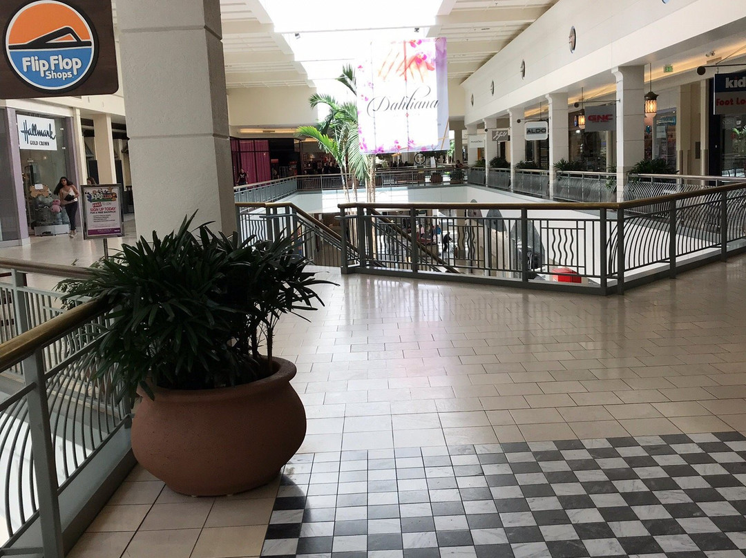 Hillsdale Shopping Center-圣马特奥必去景点