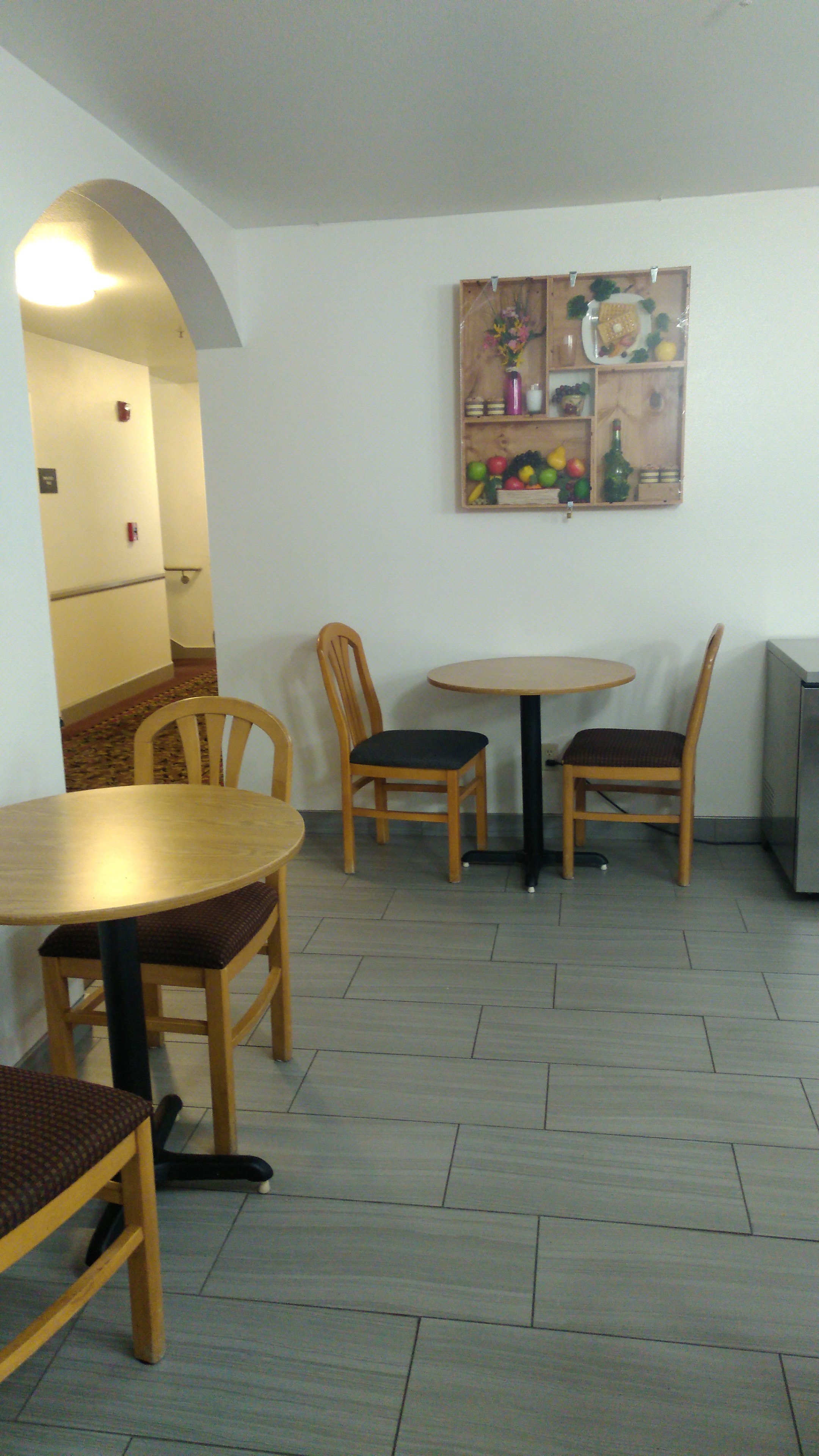 克洛弗代尔速8酒店-餐饮