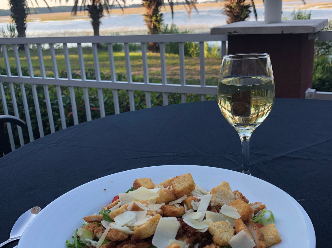 Holiday Inn & Suites Beaufort @ Highway 21 By IHG主图