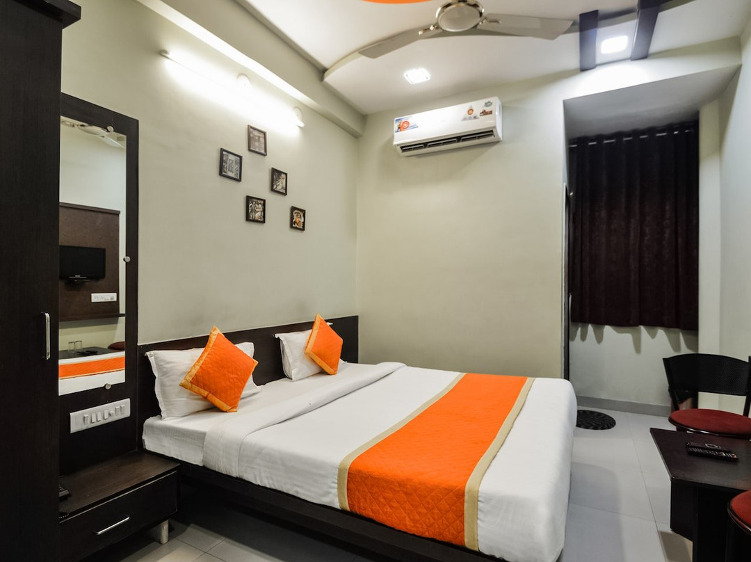 OYO 2222 Hotel Bhumi