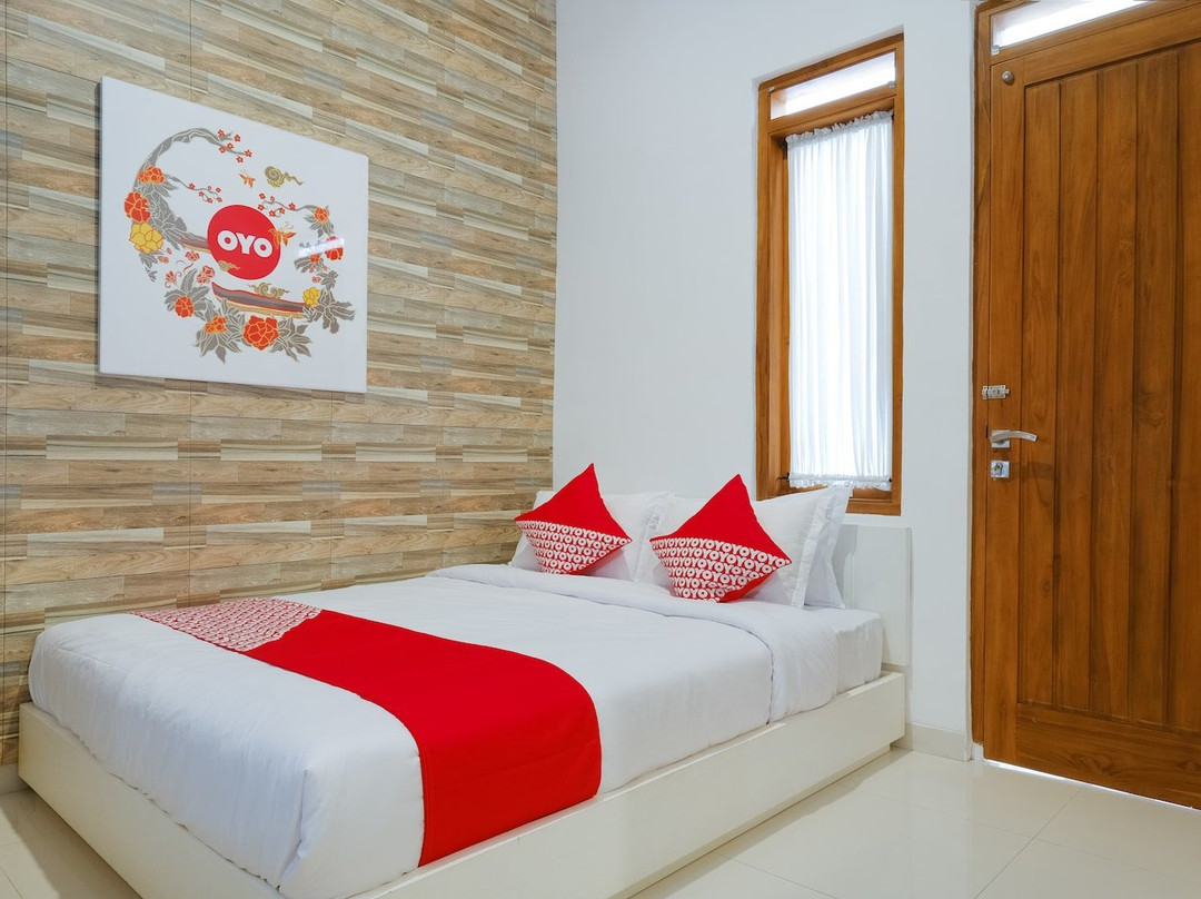 SPOT ON 2653 Omah Mbah Lurah Syariah主图