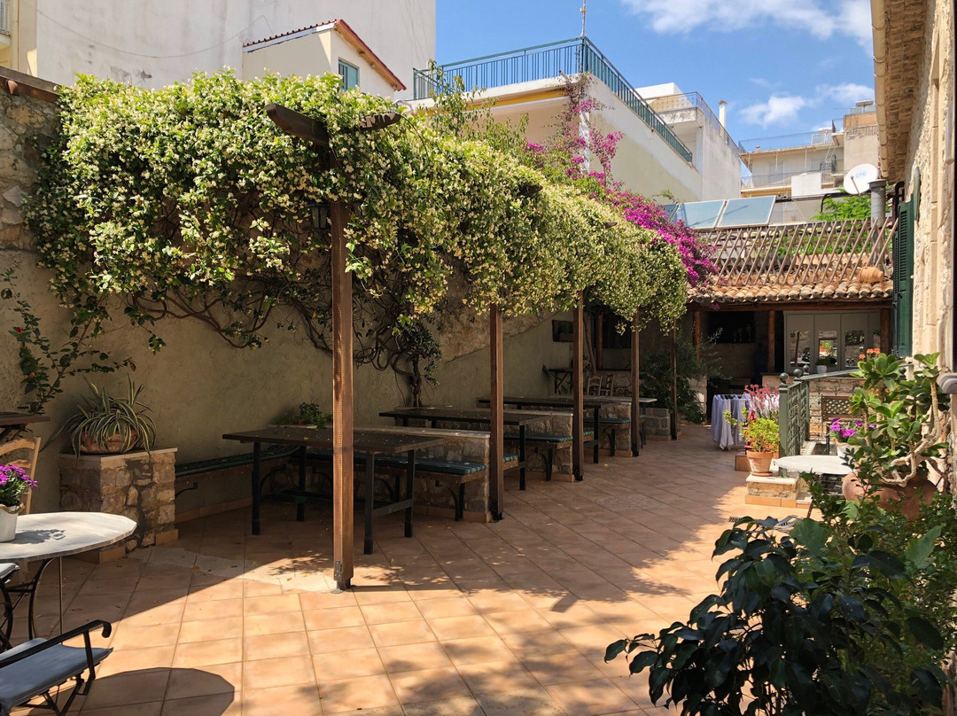 Hibiscus Hotel主图