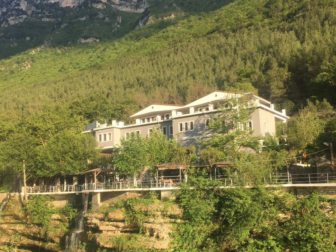 河畔酒店