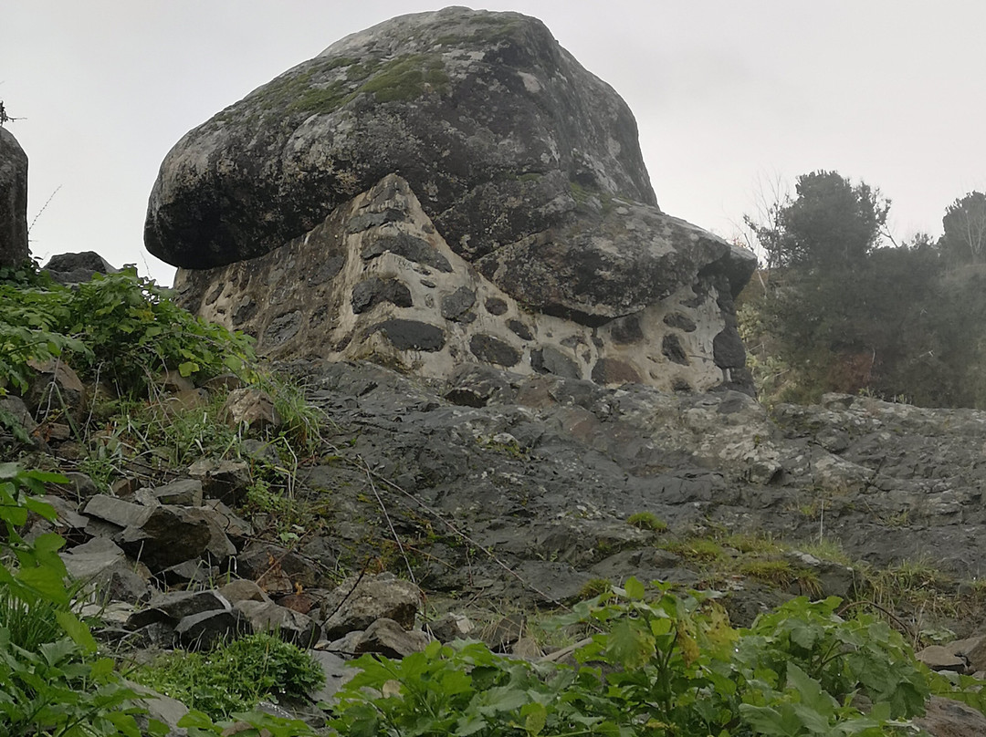 Stone Of The Couple Kakopetria-卡科佩特里亚必去景点