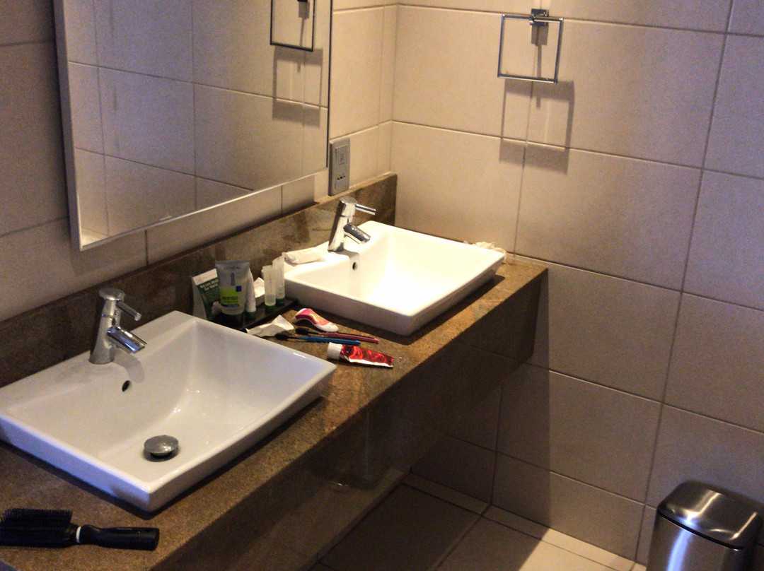 Premier Hotel East London ICC主图