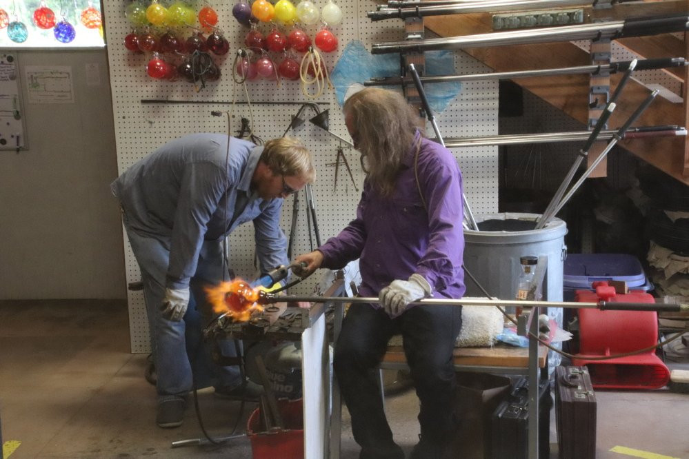 Ocean Beaches Glassblowing & Gallery景点图片