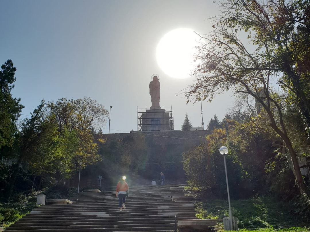 The Blessed Virgin Mary Monument-Haskovo必去景点