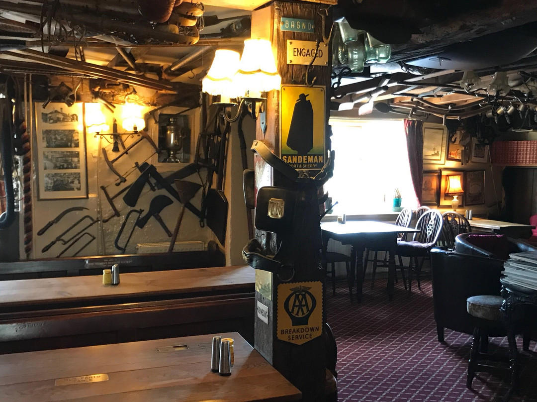 Half Moon Pub主图