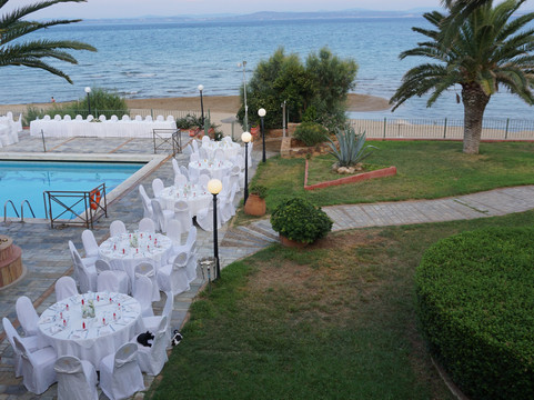 Golden Sand Hotel主图