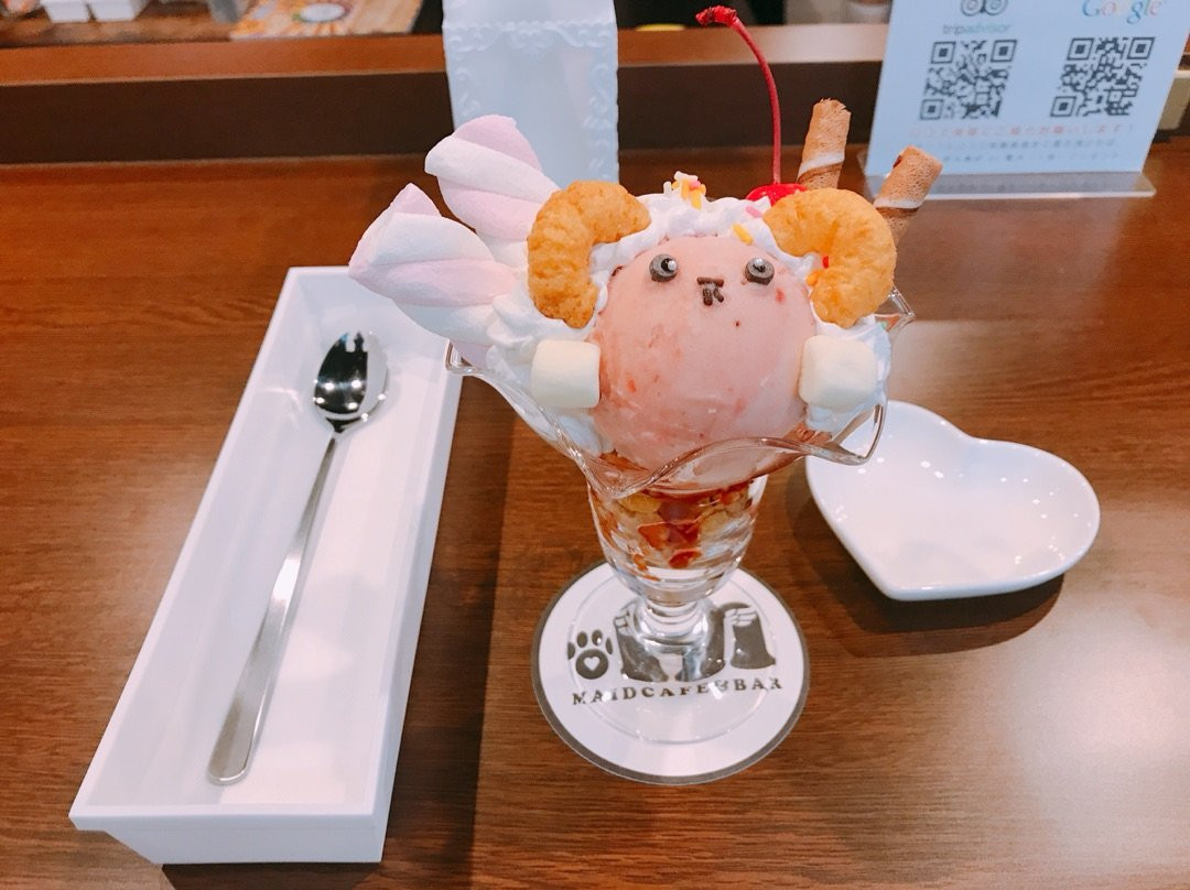 Maid Cafe & Bar Dot Em-大阪市必去景点