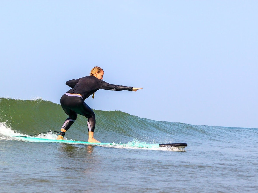 Banana Surf School-Morjim必去景点