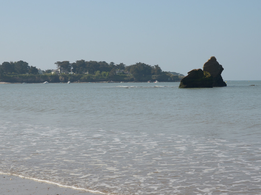 Plage de la Source景点图片