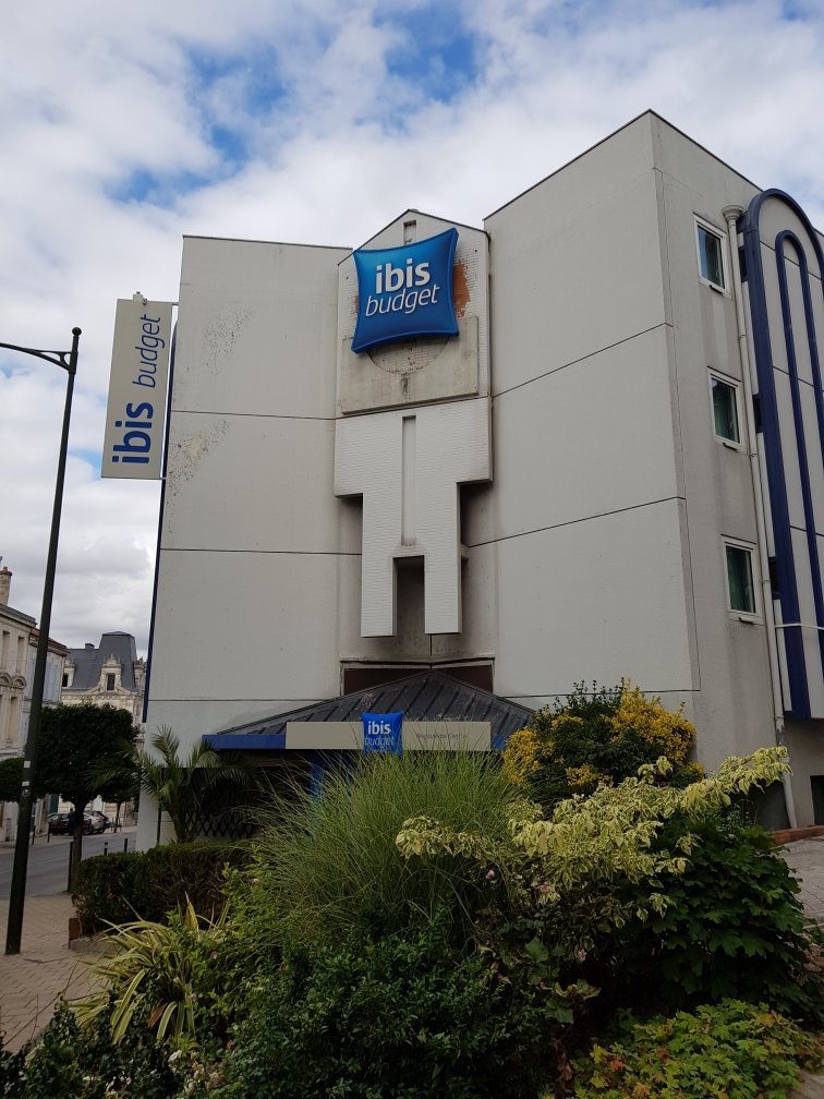 宜必思快捷昂古莱姆中心酒店-浴室