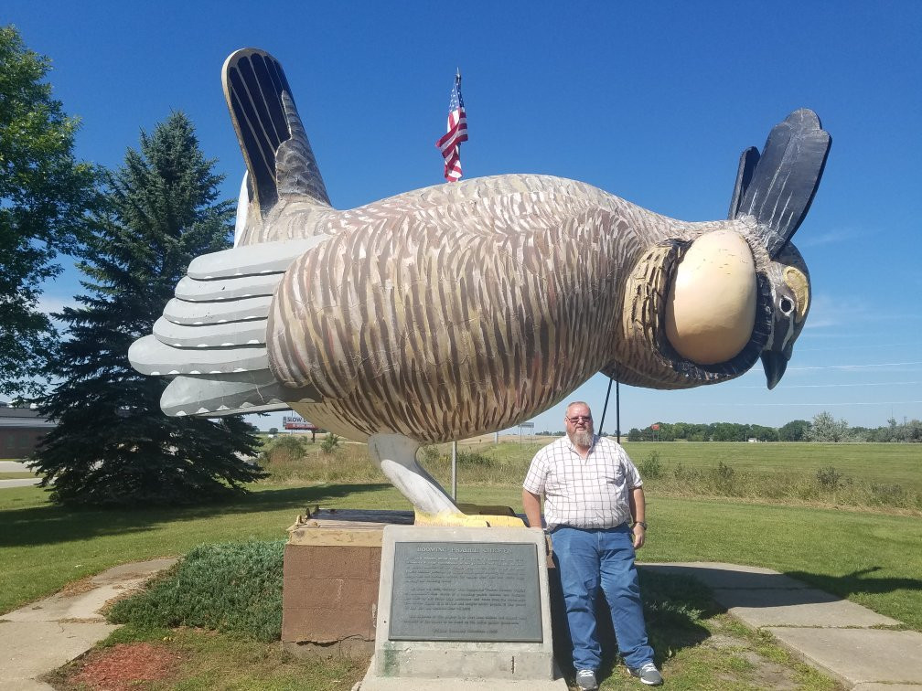 World's Largest Prairie Chicken-Rothsay必去景点