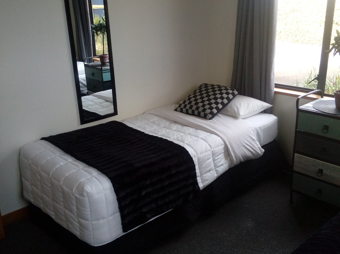 Four Peaks Motel主图