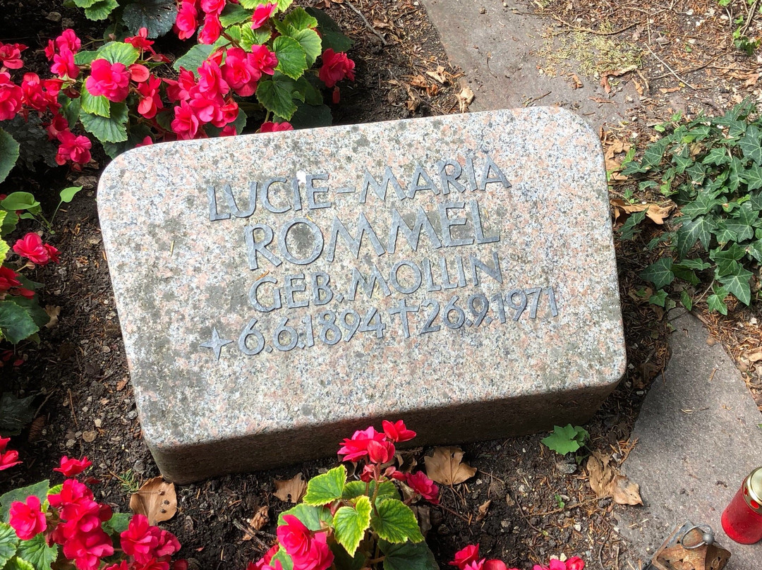 Grave Erwin Rommel-布劳施泰因必去景点