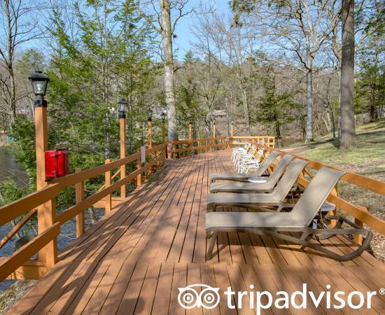 Cove Haven Resort主图