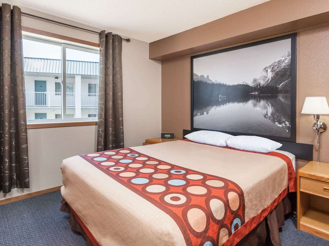 Super 8 by Wyndham Medicine Hat AB主图