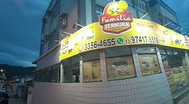 Familia Ternura Lanches e Doces