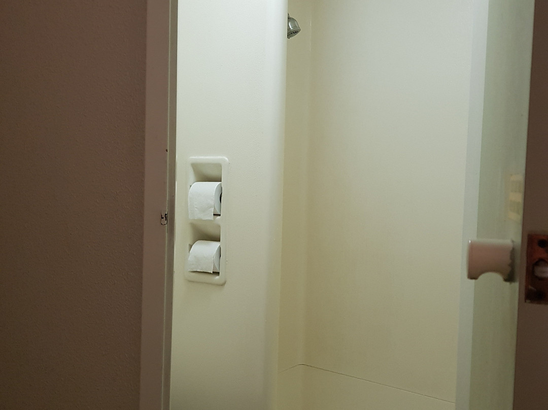 宜必思快捷温特沃斯韦尔酒店主图