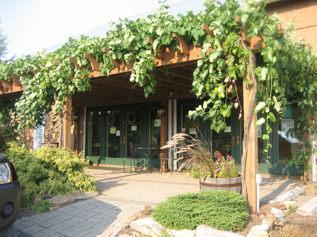 Shade Mountain Winery & Vineyard景点图片