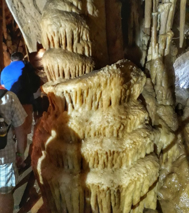 Geofizicheskaya Cave